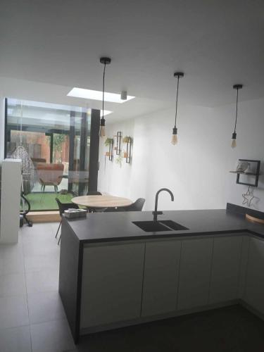 Eventjes Ertussenuit gîte à louer Opbrakel