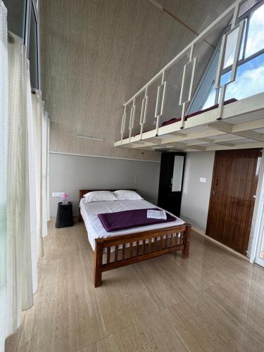 1 queen bed