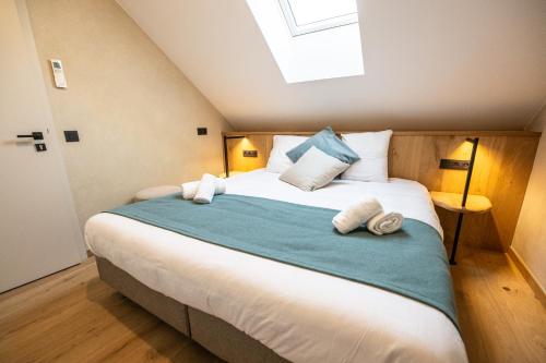 Four-Bedroom House image 10