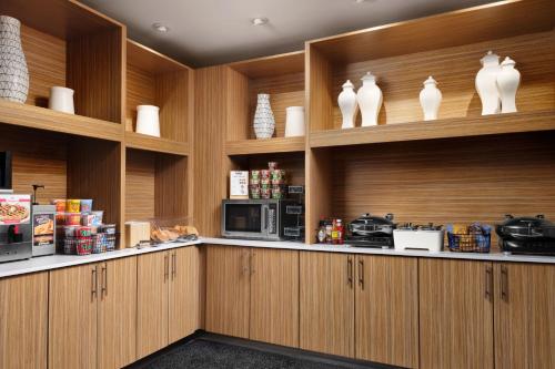 TownePlace Suites by Marriott Lafayette South - image 9