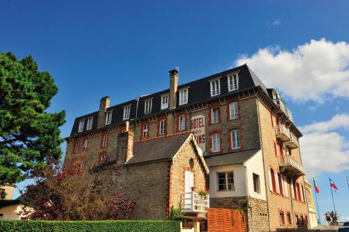 Hotel Des Bains - image 9
