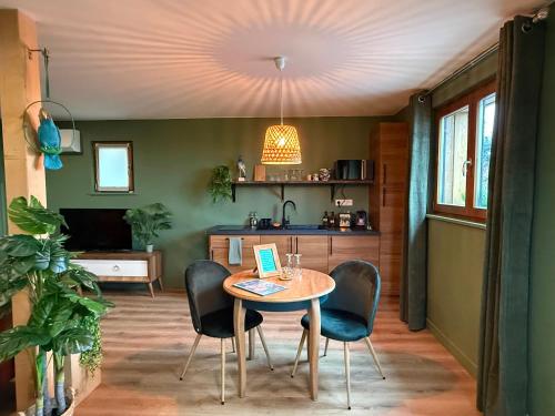 virtuve, Suite LIANA - SPA- SAUNA in Rorschwihr