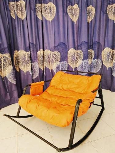 GOLDEN HOUSE ,1min to aeon, 7min to zoo,8min to lake gardens GOLDEN HOUSE ,1min to aeon, 7min to zoo,8min to lake gardens