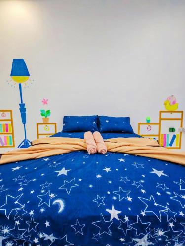 GOLDEN HOUSE ,1min to aeon, 7min to zoo,8min to lake gardens GOLDEN HOUSE ,1min to aeon, 7min to zoo,8min to lake gardens