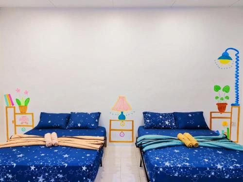 GOLDEN HOUSE ,1min to aeon, 7min to zoo,8min to lake gardens GOLDEN HOUSE ,1min to aeon, 7min to zoo,8min to lake gardens