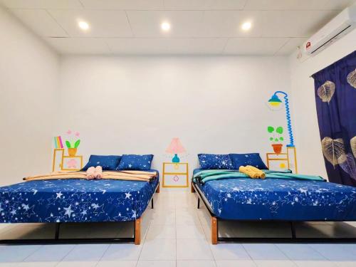 GOLDEN HOUSE ,1min to aeon, 7min to zoo,8min to lake gardens GOLDEN HOUSE ,1min to aeon, 7min to zoo,8min to lake gardens