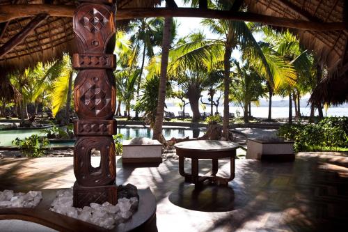 Ресторан, RAVINTSARA WELLNESS HOTEL in Nosy Be