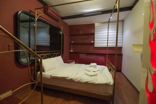 Element Suites - image 13