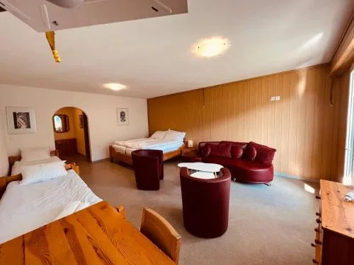 SKY Rooms, Mountainous View in Saas, Schweiz