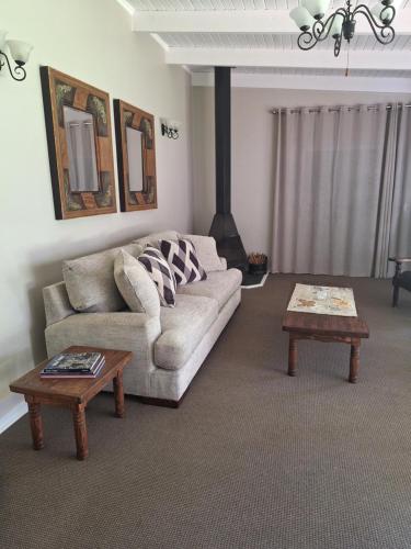 Cosy Cottage on Boom - Loadshedding Friendly Cosy Cottage on Boom - Loadshedding Friendly