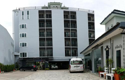 At Me2 Hotel Phitsanulok - 출입구
