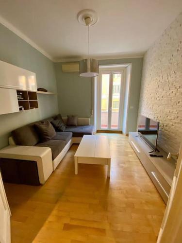 Lovely Apartment near metro A Re di Roma, Roma (foto 6)