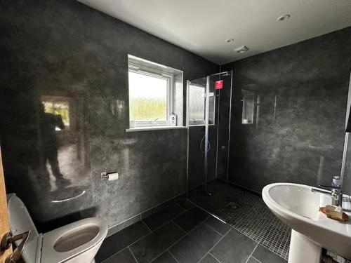 ฝักบัว, Taigh Geal Apartment in อิสลี ออฟ สคีย์