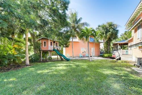 Palm City Home with Pool and Florida Room - Near Golf