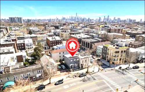Boho Luxe Getaway 20 Min to NYC in Jersey City in Union City, USA