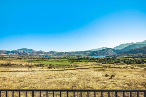 New Mountain Luxury and Wellness Retreat Full Home - image 13