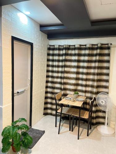 Lee's Transient Unit 2 in Digos