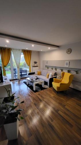 Apartment image 10