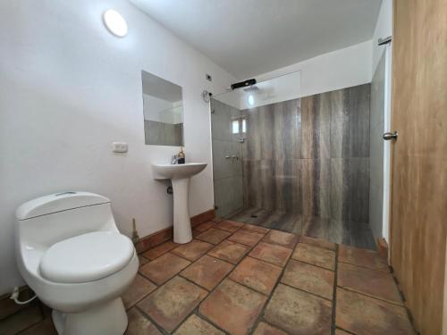 Triple Room with Garden View image 6