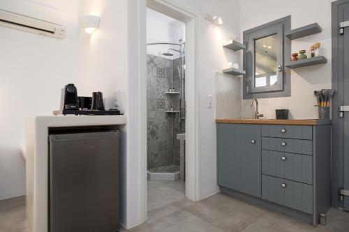 Studio with Sea & Garden View image 6