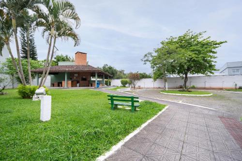 Apartamento Urban 2Q by Achei Florianopolis in Trindade