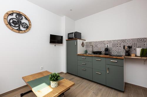 ห้องครัว, Cosy studio au centre d'Obernai in อูบาเน