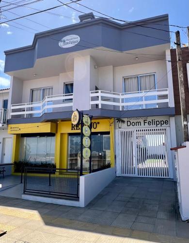 Exterior view of Lindo Apto Frente Praia 3 Cond Dom Felippe
