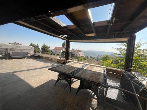 Miriam and Yehuda in West Mountainside