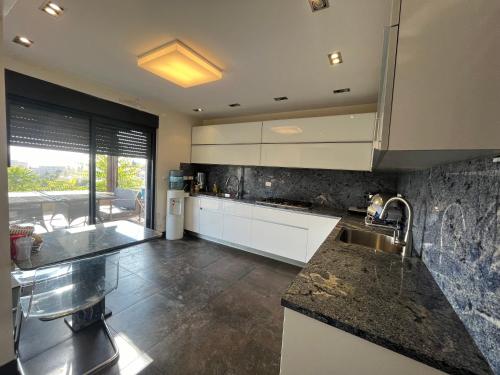 Miriam and Yehuda in West Mountainside