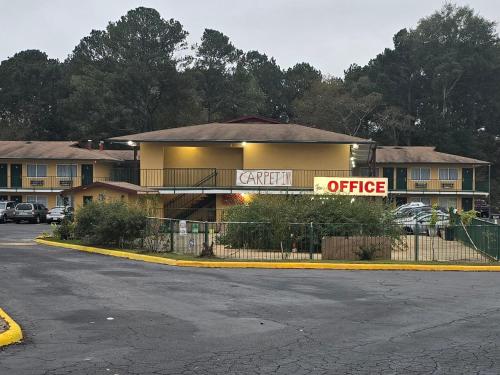 Carpet Inn in Opelika, USA