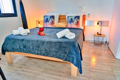 Magnifique appartement MISIK vue sur mer, piscine in Bellefontaine