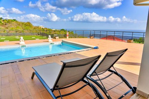 Peldbaseins, Magnifique appartement MISIK vue sur mer, piscine in Bellefontaine