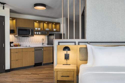 King Studio with Sofa Bed