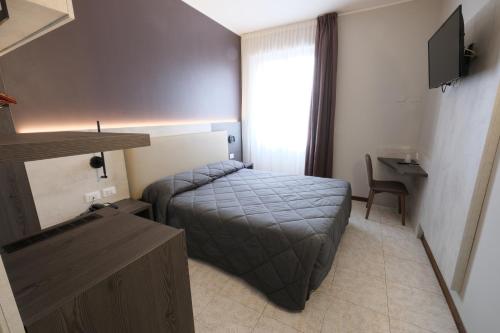 Hotel Mistral, Milan