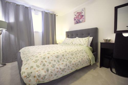 Sweet Home at Sunnyside - Room 2 in Surrey, Canada