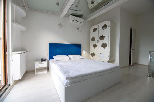 Element Suites - image 10