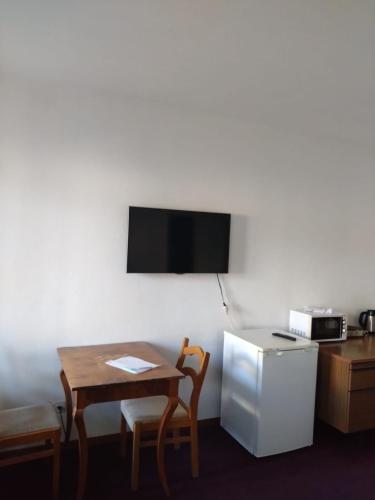 Iekārtas, 1 Zimmer Studio mit Kitchenette in Pfäfers