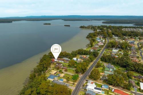 Jado on the Lake - Captains Quarters in St Georges Basin