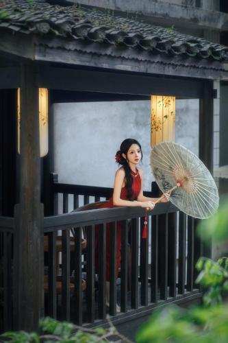 . QingXi Hotel