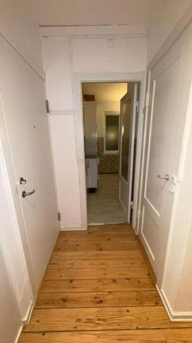 Pretty Apartment For 6 Guests Pretty Apartment For 6 Guests