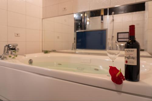 M'SCLUB OsakaHirano AdultOnly – Osaka, WI