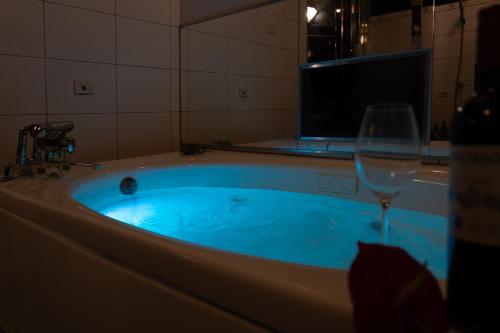 M'SCLUB OsakaHirano AdultOnly – Osaka, WI
