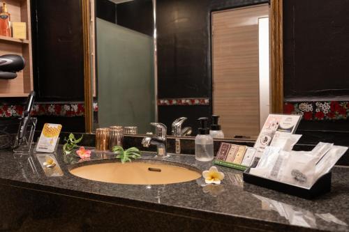 M'SCLUB OsakaHirano AdultOnly – Osaka, WI