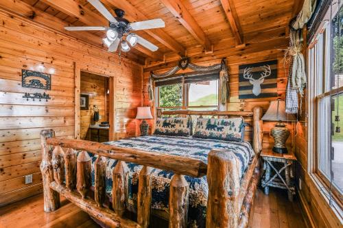Extravagant View Cabin - image 14