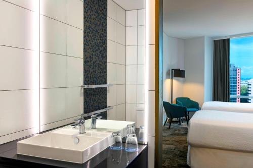 Superior Room with Two Double Beds image 8