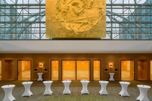 Sheraton Brussels Airport Hotel - image 11