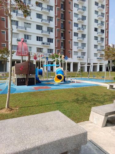 Nena Homestay Setia Alam, Air Conditioned, High Speed Internet Nena Homestay Setia Alam, Air Conditioned, High Speed Internet