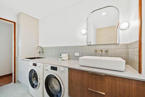 Claytons 7 by Discover Stradbroke Claytons 7 by Discover Stradbroke