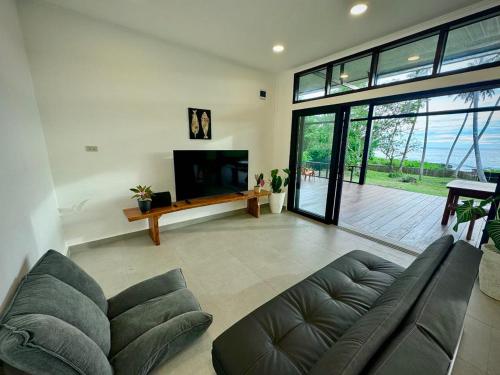 Közös társalgó / TV, Villa Pandan Simeulue in Matanurung