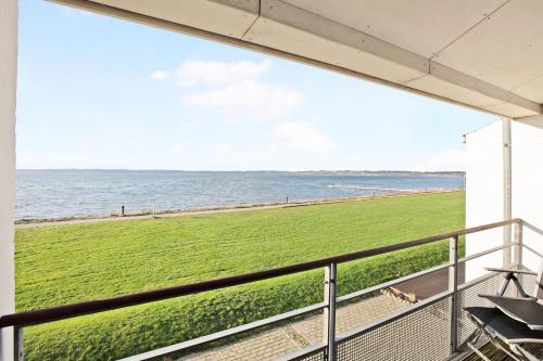 Two-Bedroom Holiday Home room in Beautiful Two-Storey Apartment With Panoramic Views Of Ebeltoft Bay